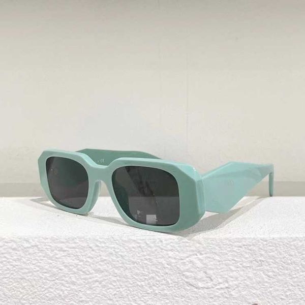 Designer Triangular signature top sunglasses Advanced sense P family irregular female INS network red supermodel aura anti ultraviolet male with logo box
Designer Triangular signature top sunglasses Advanced sense P family irregular female INS network red supermodel aura anti ultraviolet male with logo box