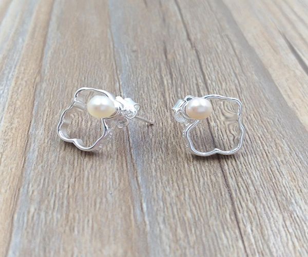 silver silueta earrings with pearl bear jewelry stud 925 sterling fits european jewelry style gift andy jewel 7135635103709530, Golden;silver
silver silueta earrings with pearl bear jewelry stud 925 sterling fits european jewelry style gift andy jewel 7135635103709530, Golden;silver