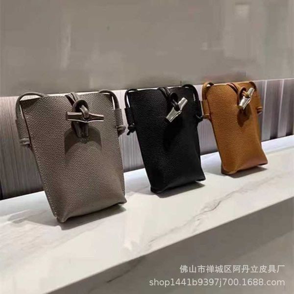 longxiang bag 2023 new women's bamboo joint mobile phone mini small one shoulder crossbody zero wallet, Pink;blue
longxiang bag 2023 new women's bamboo joint mobile phone mini small one shoulder crossbody zero wallet, Pink;blue