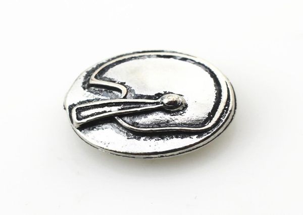10pcslot antique silver helmet snap button for 18mm women snap bracelet ginger snaps jewelry pendantnecklace4207286, Golden;silver
10pcslot antique silver helmet snap button for 18mm women snap bracelet ginger snaps jewelry pendantnecklace4207286, Golden;silver