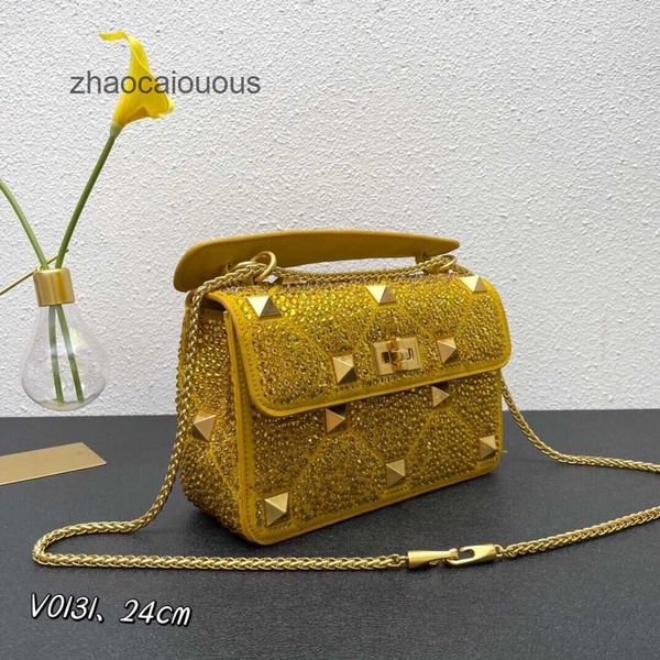 embedding luxury handbags designer handbag shiny bags crystal rivet diamond valentins new fashion handheld shoulder crossbody women's c
embedding luxury handbags designer handbag shiny bags crystal rivet diamond valentins new fashion handheld shoulder crossbody women's c