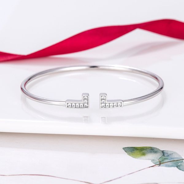 luxury bracelet fashion 18k gold and silver pure bracelet gifts for female wedding bracelets designer for women, Golden;silver
luxury bracelet fashion 18k gold and silver pure bracelet gifts for female wedding bracelets designer for women, Golden;silver
