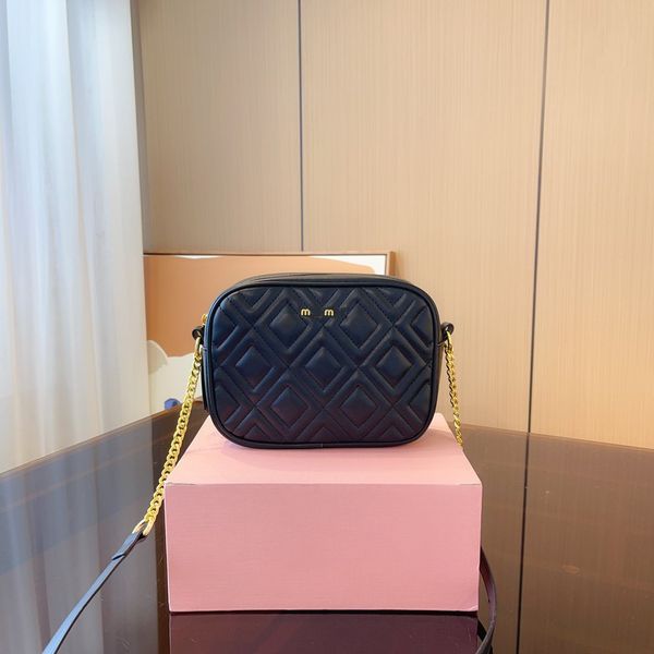 2023 new designer womens shoulder bag crossbody bag handbag letter pink green black color contrast camera bags versatile messenger bags purs
2023 new designer womens shoulder bag crossbody bag handbag letter pink green black color contrast camera bags versatile messenger bags purs