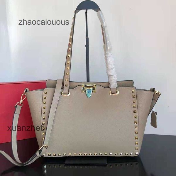 designer classic portable valentins fashion classic women bags rivet shopping handbag women's shoulder pattern mommy tote 3h4e
designer classic portable valentins fashion classic women bags rivet shopping handbag women's shoulder pattern mommy tote 3h4e
