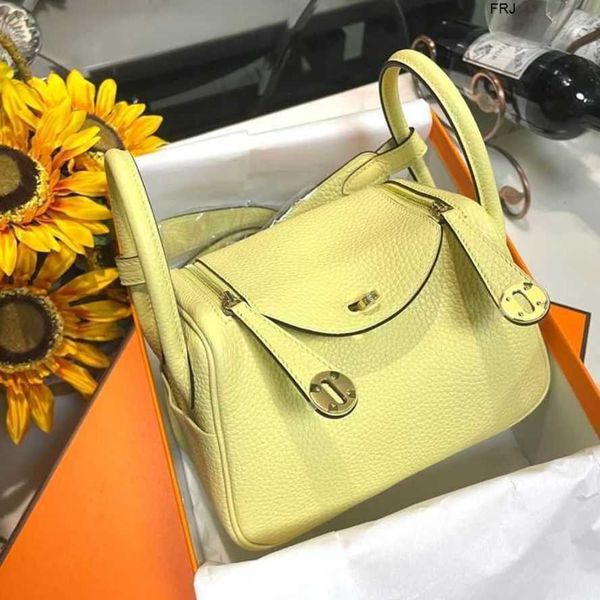 designer lindys bags h ermes h family mini bag tc cowhide leather one shoulder straddle doctor 19 small girl have logo frj
designer lindys bags h ermes h family mini bag tc cowhide leather one shoulder straddle doctor 19 small girl have logo frj