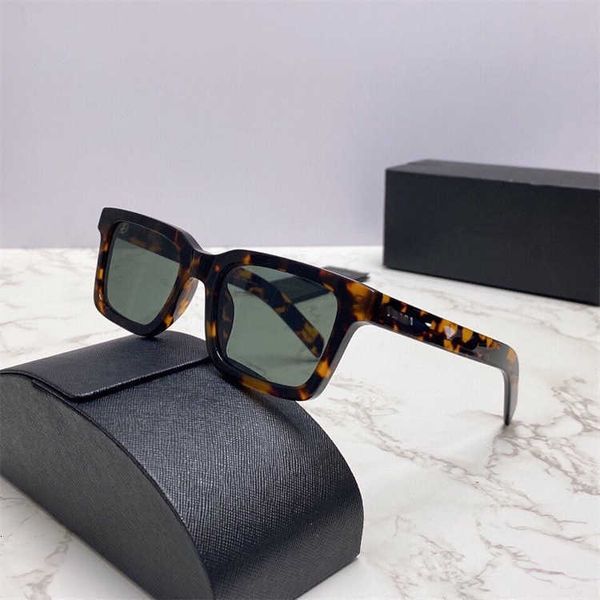 Designer Triangular signature top sunglasses Pjia 2023 new women's net red same style personality plate face small SPR06WS with logo box
Designer Triangular signature top sunglasses Pjia 2023 new women's net red same style personality plate face small SPR06WS with logo box
