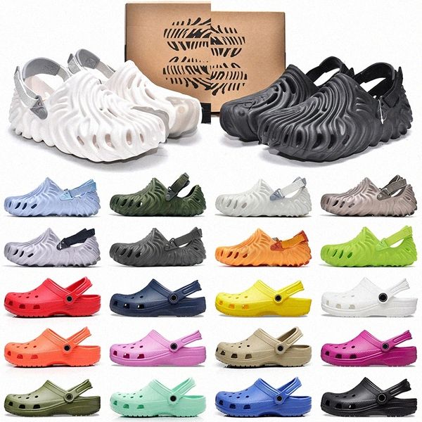 designer sandals crocks women black white red khaki bule pink gray orange green waterproof shoes nursing hospital cucumber urchin 2023 summe
designer sandals crocks women black white red khaki bule pink gray orange green waterproof shoes nursing hospital cucumber urchin 2023 summe
