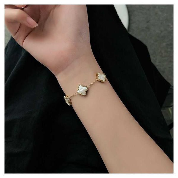 clover bracelet new korean version gold plated taigang seashell four leaf grass bracelet ins small fragrance temperament hand ornaments2023, Golden;silver
clover bracelet new korean version gold plated taigang seashell four leaf grass bracelet ins small fragrance temperament hand ornaments2023, Golden;silver