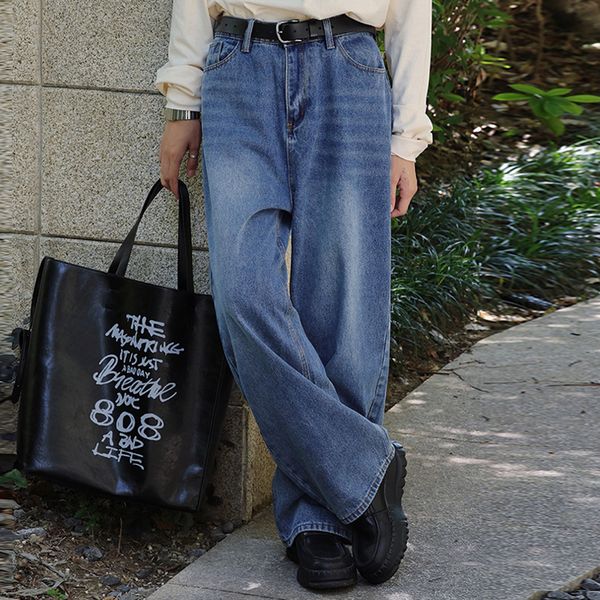 men's jeans autumn men retro water washing process classic blue genderless outfit loose widelegged straight cylinder versatile 230718
men's jeans autumn men retro water washing process classic blue genderless outfit loose widelegged straight cylinder versatile 230718