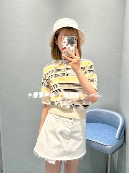 23ss womens designer clothing womens knits jacquard letter logo color contrast horizontal stripes lapel pullover short-sleeved sweater women, White
23ss womens designer clothing womens knits jacquard letter logo color contrast horizontal stripes lapel pullover short-sleeved sweater women, White