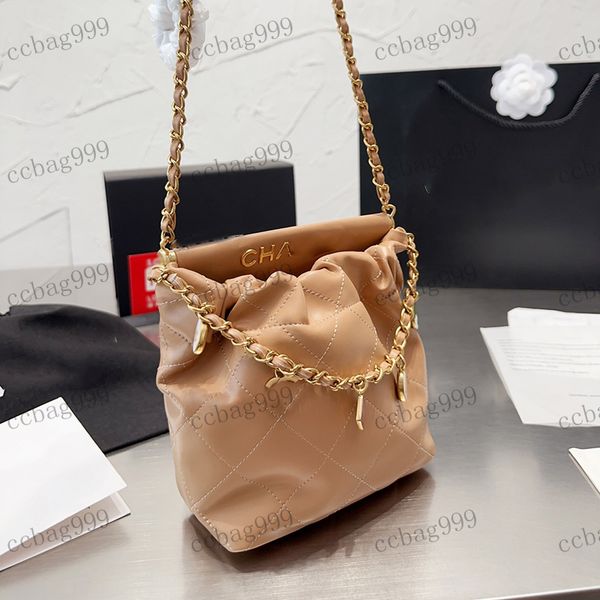 designer womens shoulder bag 22 garbage bag mini shopping bag fashion women brand tote matelasse chain crossbody bags grille exquisite small
designer womens shoulder bag 22 garbage bag mini shopping bag fashion women brand tote matelasse chain crossbody bags grille exquisite small
