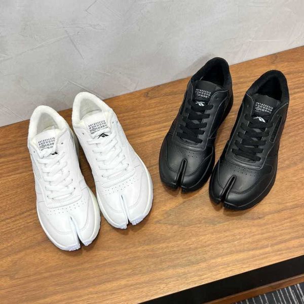 designer shoes mm6 co-branded pig's hoof split toe shoes new tabi comfortable couple's hollowed-out versatile small white shoes, Black
designer shoes mm6 co-branded pig's hoof split toe shoes new tabi comfortable couple's hollowed-out versatile small white shoes, Black