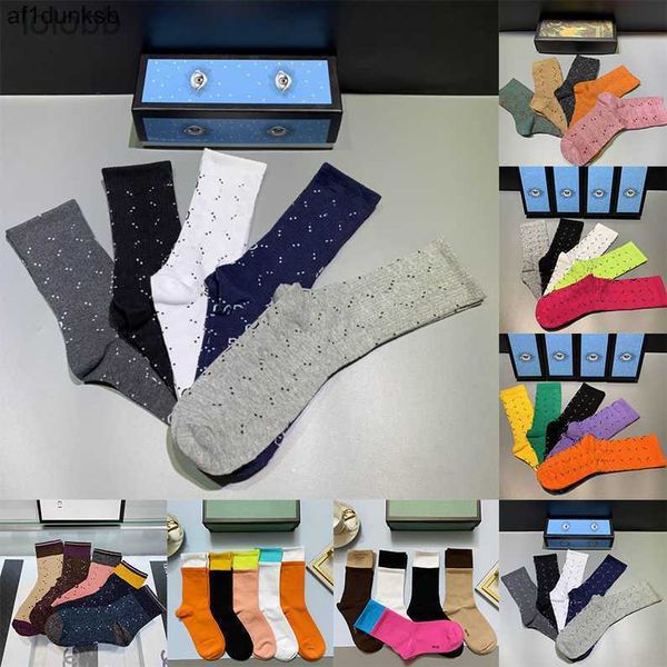 gift ggity designesr mens womens sock embroidery casual tiger socks autumn pure cotton sports knitted warm winter men letter fashion box set, Black
gift ggity designesr mens womens sock embroidery casual tiger socks autumn pure cotton sports knitted warm winter men letter fashion box set, Black