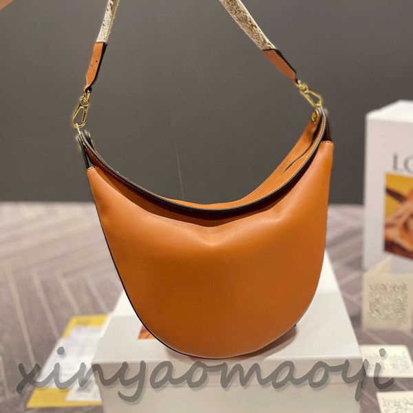 high version shoulder bag handbag crossbody bag underarm bag designer luxury bag classic pattern logo four models multiple colors v104194
high version shoulder bag handbag crossbody bag underarm bag designer luxury bag classic pattern logo four models multiple colors v104194
