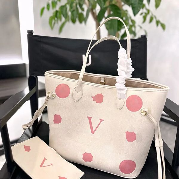 2023 tote bag designer purse for women large capacity shoulder bag l letter embossing business office package bags designer womens inall cat, Black;red
2023 tote bag designer purse for women large capacity shoulder bag l letter embossing business office package bags designer womens inall cat, Black;red