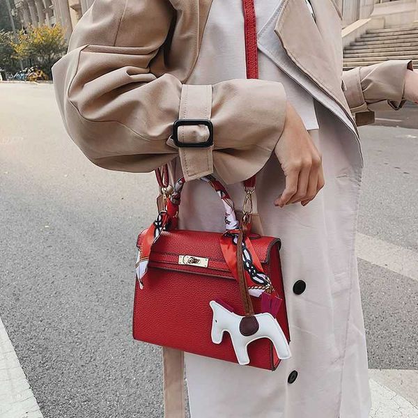 designer kelys tote bag feeling women's new red wedding fashion versatile bag litchi pattern crossbody one shoulder handheldn6bn
designer kelys tote bag feeling women's new red wedding fashion versatile bag litchi pattern crossbody one shoulder handheldn6bn