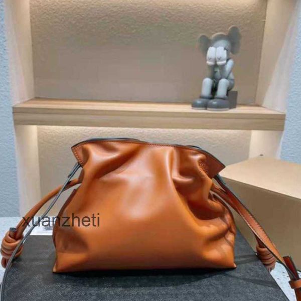 women bag bags 2023 designer tote classic loewsbag balloon bucket ladies handbag straddle style leather totes crossbody purse 30cm k38p
women bag bags 2023 designer tote classic loewsbag balloon bucket ladies handbag straddle style leather totes crossbody purse 30cm k38p