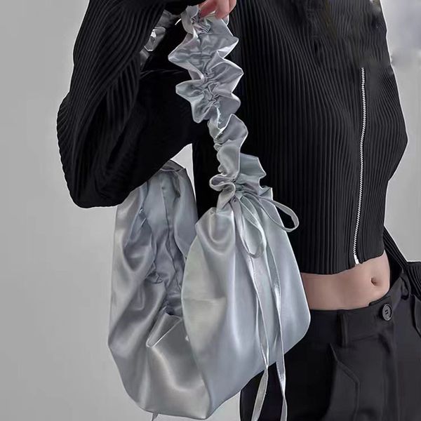 evening bags hylhexyr ins versatile casual tote pleated drawstring design large capacity shoulder bag oxford crossbody for women 230718
evening bags hylhexyr ins versatile casual tote pleated drawstring design large capacity shoulder bag oxford crossbody for women 230718