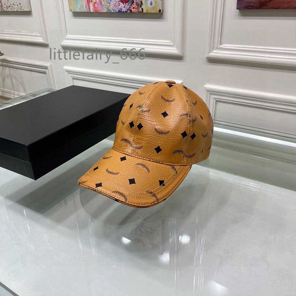 fashion leather hats designer caps all season hat for woman man 4 colors, Blue;gray
fashion leather hats designer caps all season hat for woman man 4 colors, Blue;gray