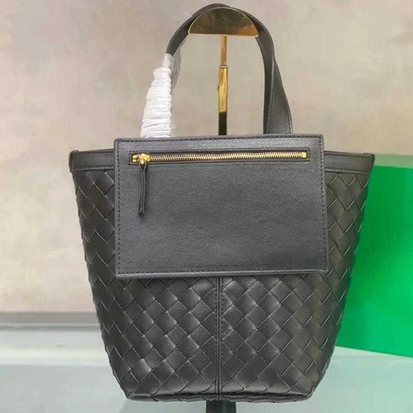designer handbag tote bag luxury women's shoulder bag stylish leather belt bag woven calfskin handbag
designer handbag tote bag luxury women's shoulder bag stylish leather belt bag woven calfskin handbag