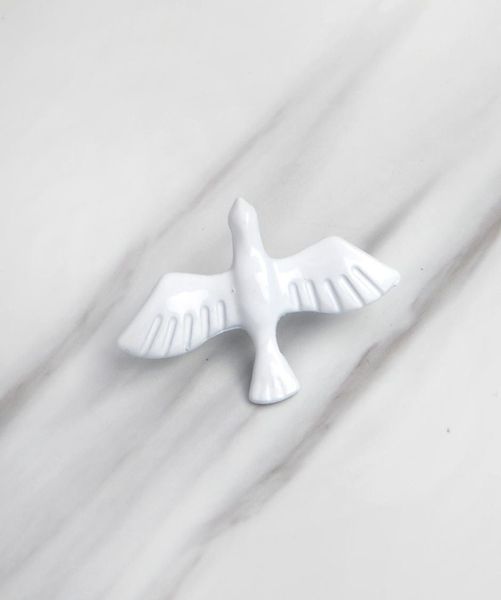 dove homing pigeon ceramic texture white exquisite personality enamel ornament brooch lapels badge ornament combination pins8110177, Gray
dove homing pigeon ceramic texture white exquisite personality enamel ornament brooch lapels badge ornament combination pins8110177, Gray