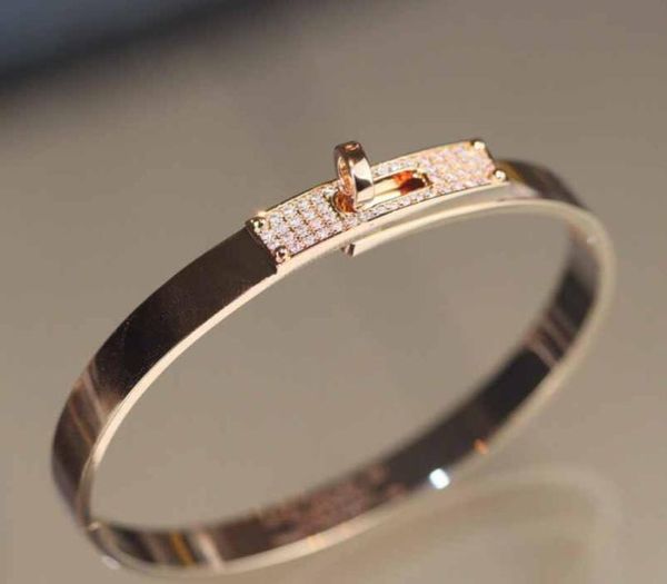 v gold material luxury quality charm punk bracelet with diamond in 18k rose color plated for women wedding jewelry gift have box s9498040, Black
v gold material luxury quality charm punk bracelet with diamond in 18k rose color plated for women wedding jewelry gift have box s9498040, Black