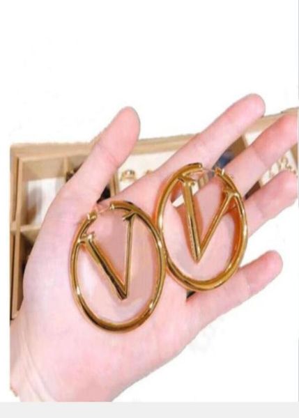 paris huggie jewelry accessories women hoop earrings luxury 18k gold ear studs lady nice christmas gift brown flowers4172734, Golden;silver
paris huggie jewelry accessories women hoop earrings luxury 18k gold ear studs lady nice christmas gift brown flowers4172734, Golden;silver