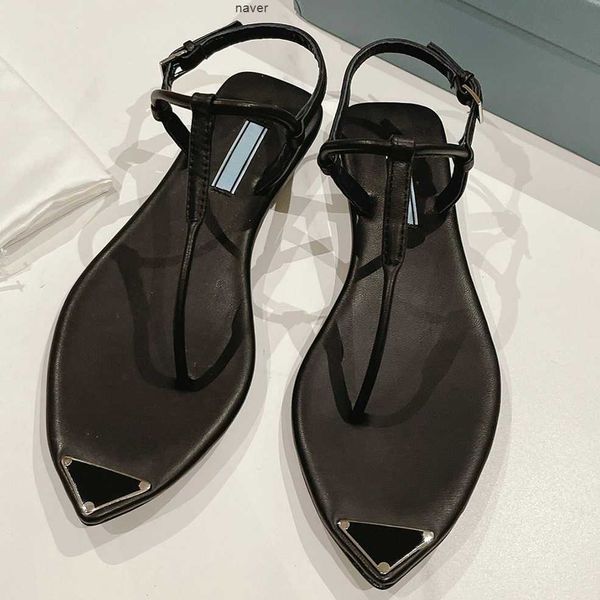 classic iconicity pradly purity brushed from leather combine thong and sandals evolving these a brushed fit sandal with modern twist they fe, Black
classic iconicity pradly purity brushed from leather combine thong and sandals evolving these a brushed fit sandal with modern twist they fe, Black