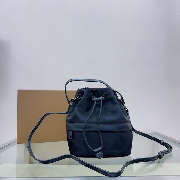 high-end quality bucket bag women's crossbody bag nylon material shoulder bag lightweight practical space large capacity to accommodate
high-end quality bucket bag women's crossbody bag nylon material shoulder bag lightweight practical space large capacity to accommodate