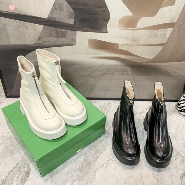 luxury designers women fashion ankle boots fashion metal zipper boots shoes genuine leather size:eur35 to 40, Black
luxury designers women fashion ankle boots fashion metal zipper boots shoes genuine leather size:eur35 to 40, Black