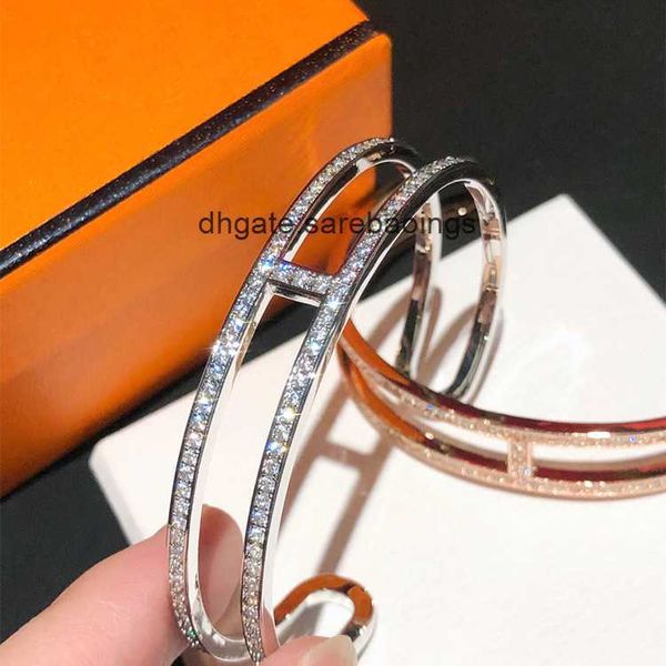 aher mas designer luxury brand enamel bracelet full diamond letter h open bracelet pig nose gold material, Black
aher mas designer luxury brand enamel bracelet full diamond letter h open bracelet pig nose gold material, Black