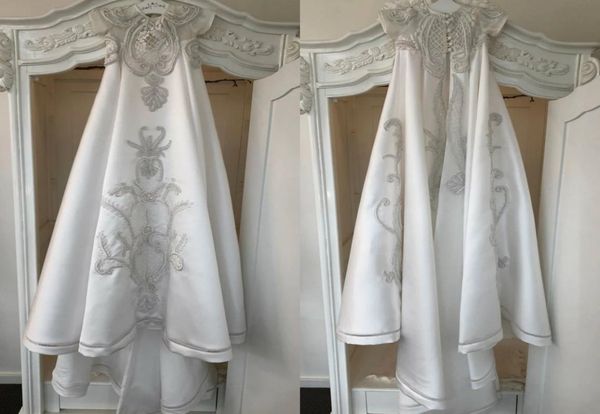 real image 2020 christening baptism gowns for baby girls floral appliqued a line christening gown short sleeve first communication6344640, White
real image 2020 christening baptism gowns for baby girls floral appliqued a line christening gown short sleeve first communication6344640, White