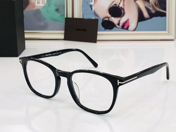 premium tom plate square frame flat glasses full frame men's and women's myopia glasses prevent blue light discoloration, White;black
premium tom plate square frame flat glasses full frame men's and women's myopia glasses prevent blue light discoloration, White;black