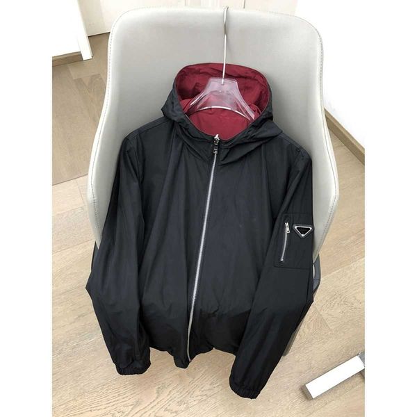 spring and summer men's hooded nylon fabric loose jacket, nylon fabric touch soft and comfortable, waterproof fabric, dirty and easy to, Black;brown
spring and summer men's hooded nylon fabric loose jacket, nylon fabric touch soft and comfortable, waterproof fabric, dirty and easy to, Black;brown