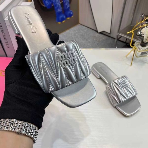 mius beach shoes women slide designer sandals family's same style flat bottom slippers 2023 summer new fairy for wear b024
mius beach shoes women slide designer sandals family's same style flat bottom slippers 2023 summer new fairy for wear b024