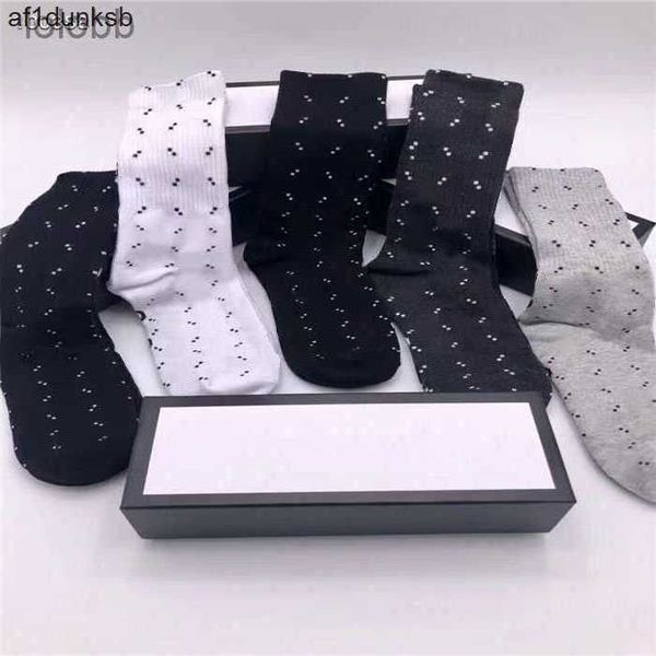 5pcs/lot ggity fashion luxury short ms sport g socks street style designer stripe sports basketball sock for mens men and with box 5 vlcz, Black
5pcs/lot ggity fashion luxury short ms sport g socks street style designer stripe sports basketball sock for mens men and with box 5 vlcz, Black