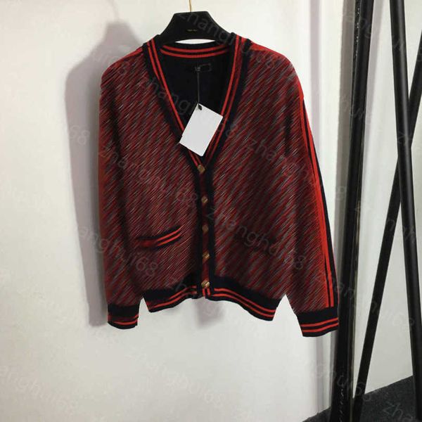 23ss womens knits womens designer clothing maze-plaid presbyterian letters lionhead single breasted v-neck long sleeve wool knit cardigan co, White
23ss womens knits womens designer clothing maze-plaid presbyterian letters lionhead single breasted v-neck long sleeve wool knit cardigan co, White