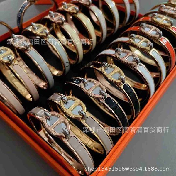 aher mas designer luxury brand enamel bracelet h family pig nose bracelet letter rose gold snap on bracelet, Black
aher mas designer luxury brand enamel bracelet h family pig nose bracelet letter rose gold snap on bracelet, Black