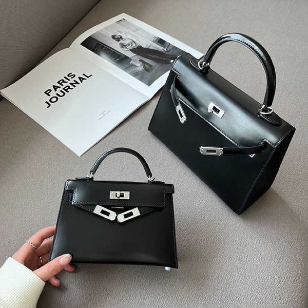 designer kelys tote bag 2023 new mini genuine leather second generation box smooth cowhide silver buckle single shoulder crossbody handbag0n
designer kelys tote bag 2023 new mini genuine leather second generation box smooth cowhide silver buckle single shoulder crossbody handbag0n