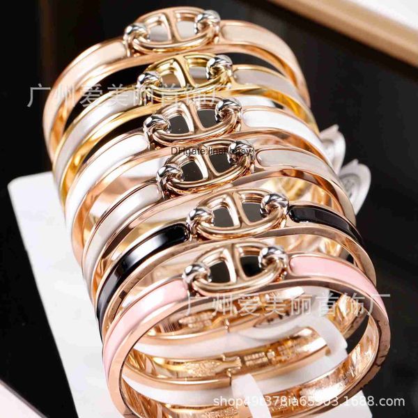 aher mas designer luxury brand enamel bracelet h family 18k rose gold 8-character pig nose bracelet enamel color bracelet couple, Black
aher mas designer luxury brand enamel bracelet h family 18k rose gold 8-character pig nose bracelet enamel color bracelet couple, Black