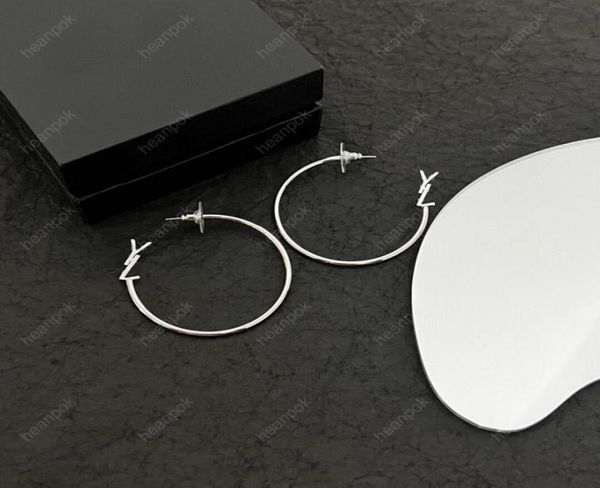 earrings designer for women hoop earring silver gold hoops jewelry designer luxurys letter y letter studs bracelet with box new 222411915, Golden;silver
earrings designer for women hoop earring silver gold hoops jewelry designer luxurys letter y letter studs bracelet with box new 222411915, Golden;silver