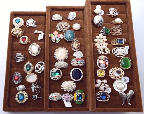 gold and silver plated gemstone alloy ring with rhinestones women fashion pearls rings micro insert mix different models4727427
gold and silver plated gemstone alloy ring with rhinestones women fashion pearls rings micro insert mix different models4727427