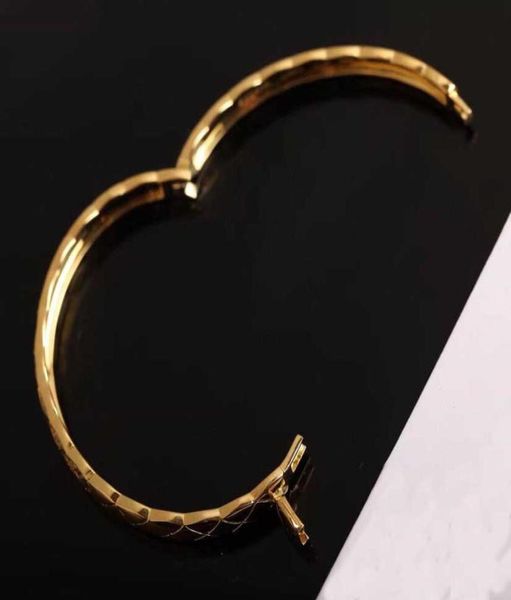 v gold material charm bracelet with diamond and no in two colors plated for women wedding jewelry rhombus design gift have stamp b7588409, Golden;silver
v gold material charm bracelet with diamond and no in two colors plated for women wedding jewelry rhombus design gift have stamp b7588409, Golden;silver