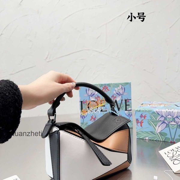 leather fashion mini one hands puzzles loewsbag outlet spliced handbags small capacity bags 20cm 2023 single designer shoulder crossbody cow
leather fashion mini one hands puzzles loewsbag outlet spliced handbags small capacity bags 20cm 2023 single designer shoulder crossbody cow