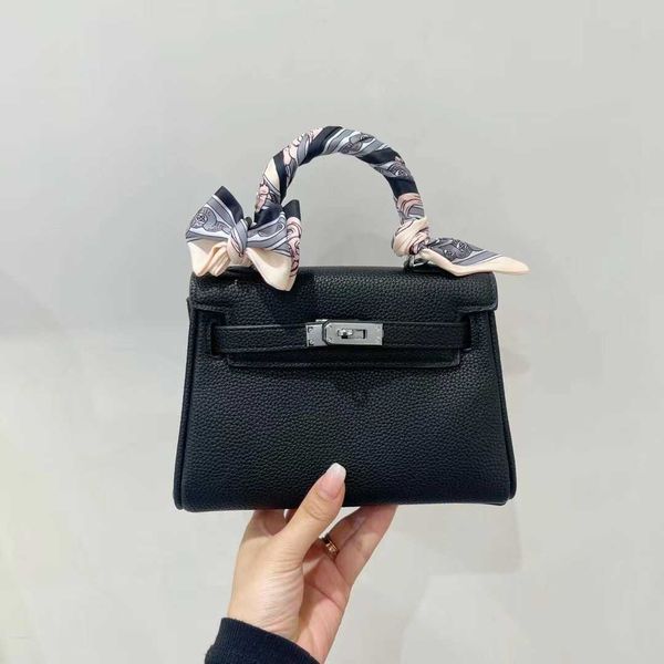 designer kelys tote bag mini second generation new interior stitching silver buckle lychee pattern portable one shoulder crossbody with adva
designer kelys tote bag mini second generation new interior stitching silver buckle lychee pattern portable one shoulder crossbody with adva