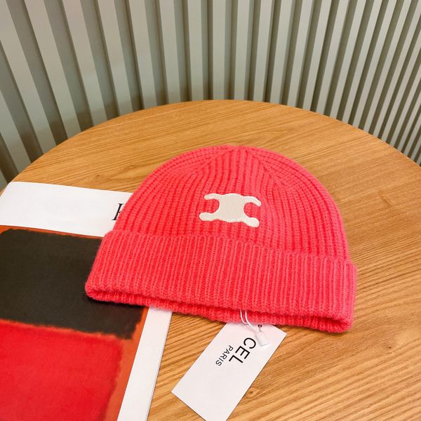 

Women Beanie Warm Designer Winter Beanies Ear Protection Cold Wind Cotton Thick Knit Cap Casu Bonnet Hat Designer high-quality s, Red