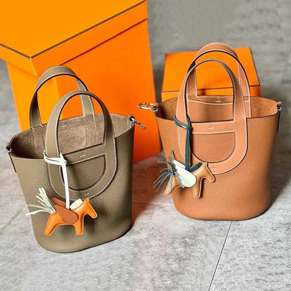 designer vegetable basket h ermes bags online store 2023 new style basket bag for female minority high grade luxury leather bucket pig nose
designer vegetable basket h ermes bags online store 2023 new style basket bag for female minority high grade luxury leather bucket pig nose