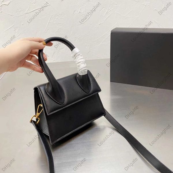 designers bags luxurys women shoulder handbags fashion classic solid letters handbag simple cross body bag cute wallet 4 colors styles very
designers bags luxurys women shoulder handbags fashion classic solid letters handbag simple cross body bag cute wallet 4 colors styles very