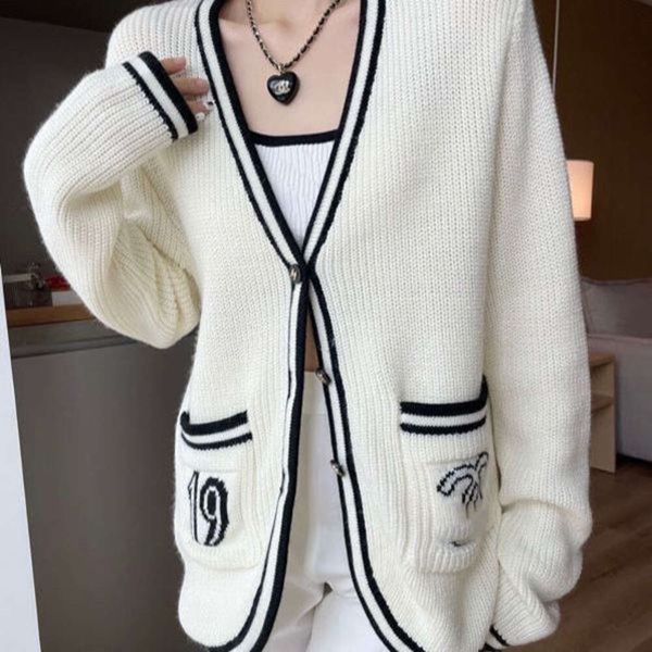 c designers womens clothes sweater small sweet wind coat winter cardigan cashmere blend fashion letters print women lothes oat ardigan ashme, Black;gray
c designers womens clothes sweater small sweet wind coat winter cardigan cashmere blend fashion letters print women lothes oat ardigan ashme, Black;gray