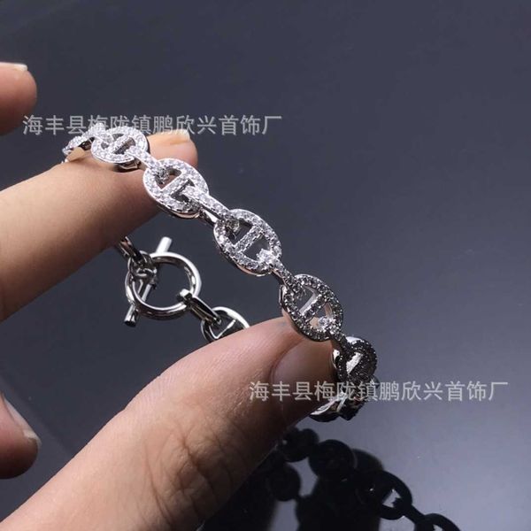 designer hemrres bracelet version h high pig nose diamond full sky star female kelys 925 silver plated 18k rose gold f719, Black
designer hemrres bracelet version h high pig nose diamond full sky star female kelys 925 silver plated 18k rose gold f719, Black